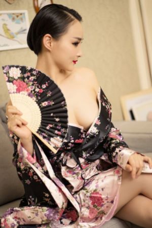 《风流艳妇》电影_4K免费观看韩国